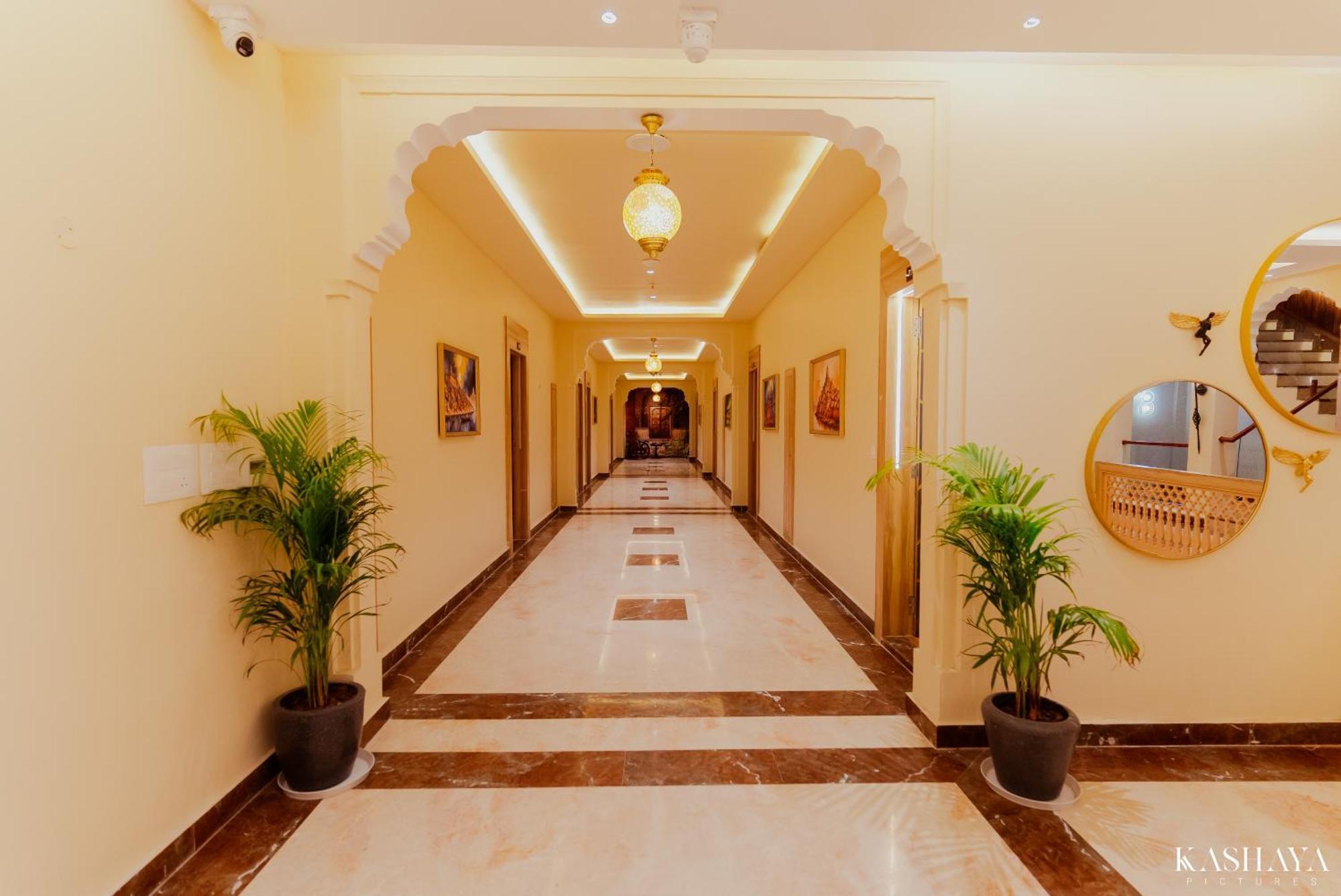 Hotel Ratan Mahal Datia Exteriér fotografie